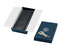 Набор в подарочной коробке: ключница, флеш накопитель в форме ключа