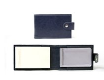Визитница на 1 карман с блокнотом и хлястиком на кнопке, вставка файла и блокнота в карман
